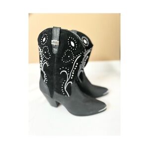 Black Western Boots for Women
